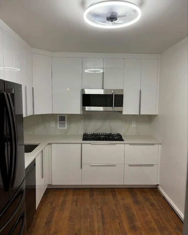 Renovated kitchen with quartz countertops in King City